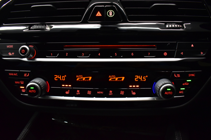 BMW 5シリーズ 530e Mｽﾎﾟｰﾂ PHEV ｲﾉﾍﾞｰｼｮﾝP 全席ﾋｰﾀｰ付黒革 HUD ｱﾀﾞﾌﾟﾃｨﾌﾞLEDﾍｯﾄﾞﾗｲﾄ 追従ACC 車線変更警告 ｼﾞｪｽﾁｬｰC ﾀｯﾁﾊﾟﾈﾙ対応iﾄﾞﾗｲﾌﾞHDDﾅﾋﾞﾌﾙｾｸﾞ 3Dﾋﾞｭｰ Pｱｼｽﾄﾌﾟﾗｽ 電動ﾄﾗﾝｸ  19AW 2年保証