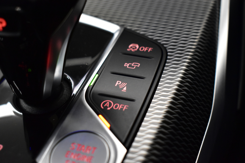 BMW 3シリーズ M340i Xﾄﾞﾗｲﾌﾞ ｲﾉﾍﾞｰｼｮﾝP ﾋｰﾀｰ付黒革 ACC HUD ﾚｰｻﾞｰLEDﾗｲﾄ 可変Mｻｽ 19AW Mｽﾎﾟｰﾂﾌﾞﾚｰｷ ｼﾞｪｽﾁｬｰC付ﾀｯﾁﾊﾟﾈﾙﾅﾋﾞ全周囲ｶﾒ駐車ｱｼｽﾄ ﾊｰﾏﾝｶｰﾄﾞﾝ 側面衝突&車線変更&逸脱警告 2年保証