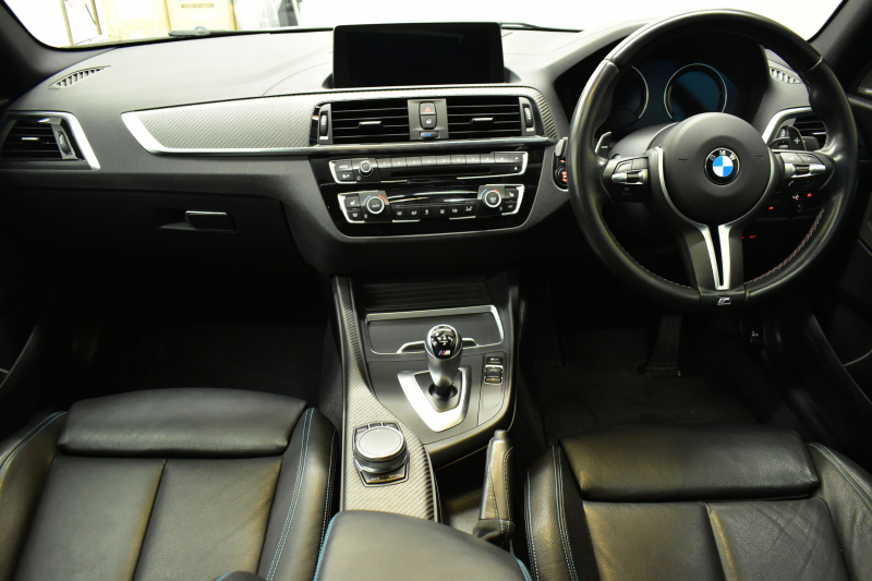 BMW Mシリーズ M2 MDCT 7速DCT LCI後期 ｾﾚｸﾄP ｻﾝﾙｰﾌ ﾊｰﾏﾝｶｰﾄﾞﾝ ﾌﾙｾｸﾞTV ﾋｰﾀｰ付黒革 LEDﾍｯﾄﾞﾗｲﾄ&ﾃｰﾙ ﾀｯﾁﾊﾟﾈﾙHDDﾅﾋﾞ Bｶﾒﾗ ﾘｱPDC 19AW 車線逸脱&歩行者警告 衝突軽減ﾌﾞﾚｰｷ ｶｰﾎﾞﾝｲﾝﾃﾘｱ 2年保証