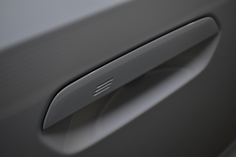 BMW Mシリーズ M2ｸｰﾍﾟ 6速MT 新車保証R8年4月迄 ｶｰﾎﾞﾝﾙｰﾌ ﾊｲﾗｲﾝP ｶｰﾌﾞﾄﾞﾃﾞｨｽﾌﾟﾚｲ ﾋｰﾀｰ付黒革Mｽﾎﾟｰﾂｼｰﾄ(専用ﾊｲﾗｲﾄ付) ｶｰﾎﾞﾝｲﾝﾃﾘｱﾄﾘﾑ 可変Mｻｽ Mｺﾝﾊﾟｳﾝﾄﾞﾌﾞﾚｰｷ HUD BMWﾗｲﾌﾞｺｯｸﾋﾟｯﾄ ﾅﾋﾞ ｱｯﾌﾟﾙｶｰﾌﾟﾚｲ LEDﾍｯﾄﾞﾗｲﾄ 2年保証