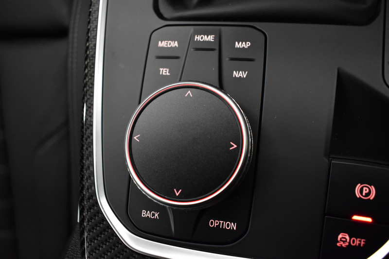 BMW Mシリーズ M2ｸｰﾍﾟ 6速MT 新車保証R8年4月迄 ｶｰﾎﾞﾝﾙｰﾌ ﾊｲﾗｲﾝP ｶｰﾌﾞﾄﾞﾃﾞｨｽﾌﾟﾚｲ ﾋｰﾀｰ付黒革Mｽﾎﾟｰﾂｼｰﾄ(専用ﾊｲﾗｲﾄ付) ｶｰﾎﾞﾝｲﾝﾃﾘｱﾄﾘﾑ 可変Mｻｽ Mｺﾝﾊﾟｳﾝﾄﾞﾌﾞﾚｰｷ HUD BMWﾗｲﾌﾞｺｯｸﾋﾟｯﾄ ﾅﾋﾞ ｱｯﾌﾟﾙｶｰﾌﾟﾚｲ LEDﾍｯﾄﾞﾗｲﾄ 2年保証