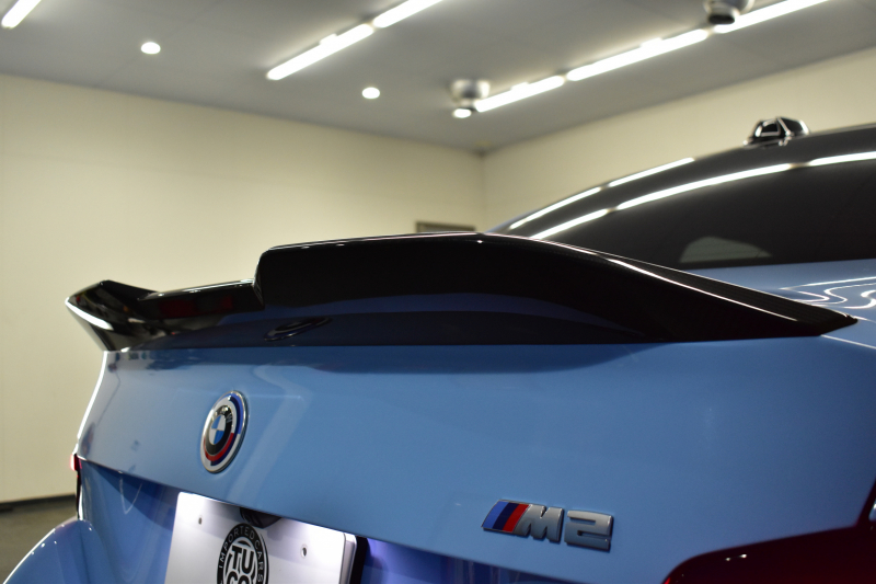 BMW Mシリーズ M2ｸｰﾍﾟ 6速MT 新車保証R8年4月迄 ｶｰﾎﾞﾝﾙｰﾌ ﾊｲﾗｲﾝP ｶｰﾌﾞﾄﾞﾃﾞｨｽﾌﾟﾚｲ ﾋｰﾀｰ付黒革Mｽﾎﾟｰﾂｼｰﾄ(専用ﾊｲﾗｲﾄ付) ｶｰﾎﾞﾝｲﾝﾃﾘｱﾄﾘﾑ 可変Mｻｽ Mｺﾝﾊﾟｳﾝﾄﾞﾌﾞﾚｰｷ HUD BMWﾗｲﾌﾞｺｯｸﾋﾟｯﾄ ﾅﾋﾞ ｱｯﾌﾟﾙｶｰﾌﾟﾚｲ LEDﾍｯﾄﾞﾗｲﾄ 2年保証