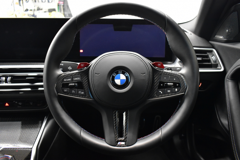 BMW Mシリーズ M2ｸｰﾍﾟ 6速MT 新車保証R8年4月迄 ｶｰﾎﾞﾝﾙｰﾌ ﾊｲﾗｲﾝP ｶｰﾌﾞﾄﾞﾃﾞｨｽﾌﾟﾚｲ ﾋｰﾀｰ付黒革Mｽﾎﾟｰﾂｼｰﾄ(専用ﾊｲﾗｲﾄ付) ｶｰﾎﾞﾝｲﾝﾃﾘｱﾄﾘﾑ 可変Mｻｽ Mｺﾝﾊﾟｳﾝﾄﾞﾌﾞﾚｰｷ HUD BMWﾗｲﾌﾞｺｯｸﾋﾟｯﾄ ﾅﾋﾞ ｱｯﾌﾟﾙｶｰﾌﾟﾚｲ LEDﾍｯﾄﾞﾗｲﾄ 2年保証