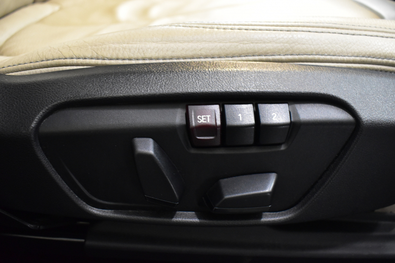 BMW X1 Xdrive18d Xﾗｲﾝ 期間限定特別掲載 4WD ﾊｲﾗｲﾝ&ｺﾝﾌｫｰﾄ&ｱﾄﾞﾊﾞﾝｽﾄﾞｱｸﾃｨﾌﾞｾｰﾌﾃｨP 追従ACC HUD ﾋｰﾀｰ付電動ｵｲｽﾀｰﾚｻﾞｰ LEDﾍｯﾄﾞﾗｲﾄ 18AW 衝突軽減B ﾀｯﾁﾊﾟﾈﾙﾅﾋﾞ Bｶﾒﾗ 前後PDC Pｱｼｽﾄ 電動Rｹﾞｰﾄ ｽﾏｰﾄｷｰ  2年保証