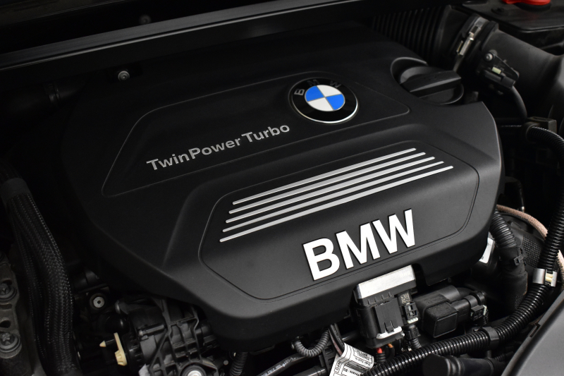 BMW X1 Xdrive18d Xﾗｲﾝ 期間限定特別掲載 4WD ﾊｲﾗｲﾝ&ｺﾝﾌｫｰﾄ&ｱﾄﾞﾊﾞﾝｽﾄﾞｱｸﾃｨﾌﾞｾｰﾌﾃｨP 追従ACC HUD ﾋｰﾀｰ付電動ｵｲｽﾀｰﾚｻﾞｰ LEDﾍｯﾄﾞﾗｲﾄ 18AW 衝突軽減B ﾀｯﾁﾊﾟﾈﾙﾅﾋﾞ Bｶﾒﾗ 前後PDC Pｱｼｽﾄ 電動Rｹﾞｰﾄ ｽﾏｰﾄｷｰ  2年保証