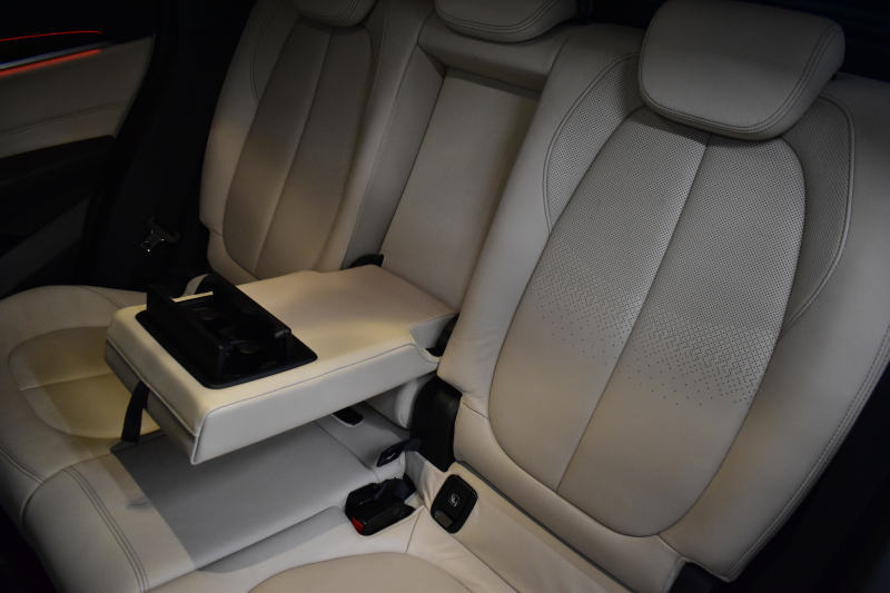 BMW X1 Xdrive18d Xﾗｲﾝ 期間限定特別掲載 4WD ﾊｲﾗｲﾝ&ｺﾝﾌｫｰﾄ&ｱﾄﾞﾊﾞﾝｽﾄﾞｱｸﾃｨﾌﾞｾｰﾌﾃｨP 追従ACC HUD ﾋｰﾀｰ付電動ｵｲｽﾀｰﾚｻﾞｰ LEDﾍｯﾄﾞﾗｲﾄ 18AW 衝突軽減B ﾀｯﾁﾊﾟﾈﾙﾅﾋﾞ Bｶﾒﾗ 前後PDC Pｱｼｽﾄ 電動Rｹﾞｰﾄ ｽﾏｰﾄｷｰ  2年保証