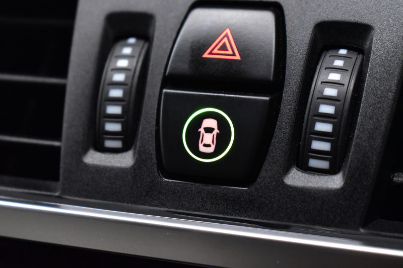 BMW X1 Xdrive18d Xﾗｲﾝ 期間限定特別掲載 4WD ﾊｲﾗｲﾝ&ｺﾝﾌｫｰﾄ&ｱﾄﾞﾊﾞﾝｽﾄﾞｱｸﾃｨﾌﾞｾｰﾌﾃｨP 追従ACC HUD ﾋｰﾀｰ付電動ｵｲｽﾀｰﾚｻﾞｰ LEDﾍｯﾄﾞﾗｲﾄ 18AW 衝突軽減B ﾀｯﾁﾊﾟﾈﾙﾅﾋﾞ Bｶﾒﾗ 前後PDC Pｱｼｽﾄ 電動Rｹﾞｰﾄ ｽﾏｰﾄｷｰ  2年保証