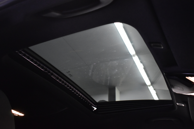 BMW 5シリーズ 540i Xﾄﾞﾗｲﾌﾞ Mｽﾎﾟｰﾂ 型式変更後ﾓﾃﾞﾙ 4WD ｺﾝﾌｫｰﾄ&ｾﾚｸﾄ&ﾊｲﾗｲﾝP ﾗｲﾌﾞｺｯｸﾋﾟｯﾄ ｻﾝﾙｰﾌ harman/kardon Fﾍﾞﾝﾁﾚｰｼｮﾝ&ﾏｯｻｰｼﾞ 全席ﾋｰﾀｰ付黒革 Mｽﾎﾟｰﾂﾌﾞﾚｰｷ LEDﾍｯﾄﾞ 液晶ﾒｰﾀｰ ACC HUD LCW  ﾀｯﾁﾊﾟﾈﾙﾅﾋﾞ全周囲ｶﾒﾗ ﾌﾙｾｸﾞ 2年保証