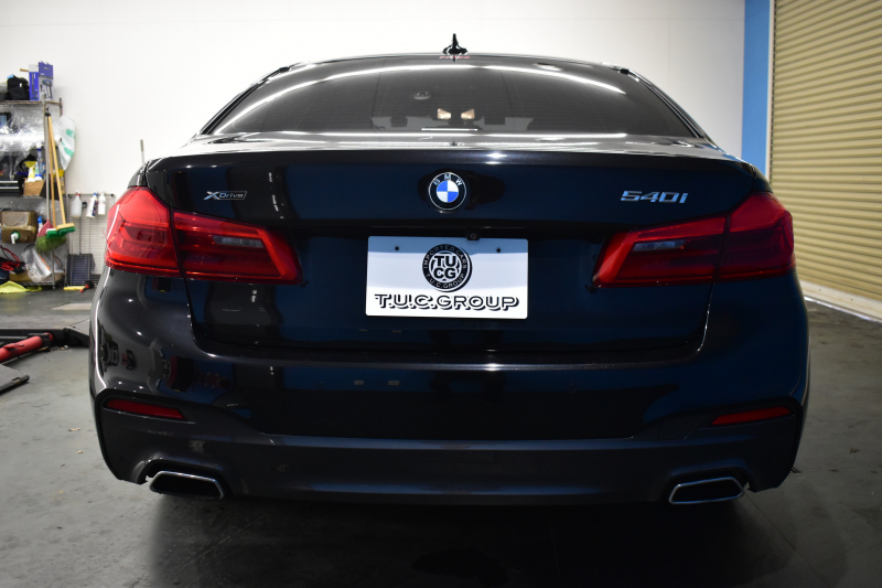 BMW 5シリーズ 540i Xﾄﾞﾗｲﾌﾞ Mｽﾎﾟｰﾂ 型式変更後ﾓﾃﾞﾙ 4WD ｺﾝﾌｫｰﾄ&ｾﾚｸﾄ&ﾊｲﾗｲﾝP ﾗｲﾌﾞｺｯｸﾋﾟｯﾄ ｻﾝﾙｰﾌ harman/kardon Fﾍﾞﾝﾁﾚｰｼｮﾝ&ﾏｯｻｰｼﾞ 全席ﾋｰﾀｰ付黒革 Mｽﾎﾟｰﾂﾌﾞﾚｰｷ LEDﾍｯﾄﾞ 液晶ﾒｰﾀｰ ACC HUD LCW  ﾀｯﾁﾊﾟﾈﾙﾅﾋﾞ全周囲ｶﾒﾗ ﾌﾙｾｸﾞ 2年保証