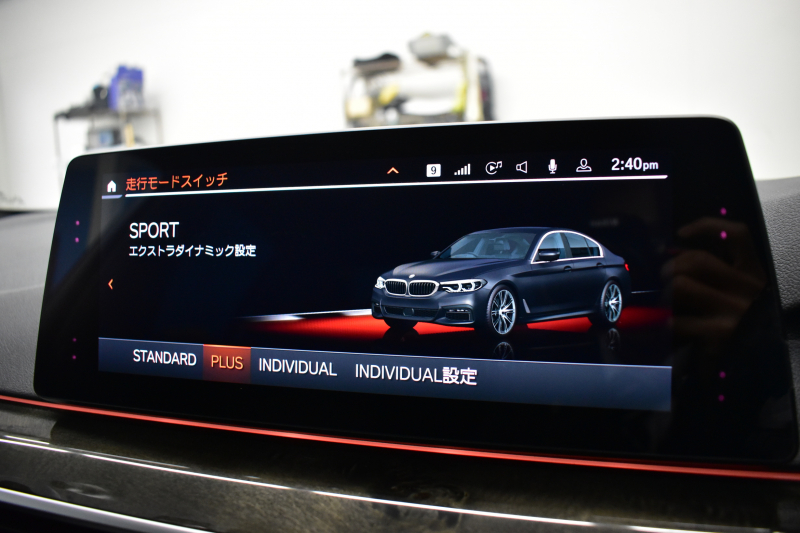 BMW 5シリーズ 540i Xﾄﾞﾗｲﾌﾞ Mｽﾎﾟｰﾂ 型式変更後ﾓﾃﾞﾙ 4WD ｺﾝﾌｫｰﾄ&ｾﾚｸﾄ&ﾊｲﾗｲﾝP ﾗｲﾌﾞｺｯｸﾋﾟｯﾄ ｻﾝﾙｰﾌ harman/kardon Fﾍﾞﾝﾁﾚｰｼｮﾝ&ﾏｯｻｰｼﾞ 全席ﾋｰﾀｰ付黒革 Mｽﾎﾟｰﾂﾌﾞﾚｰｷ LEDﾍｯﾄﾞ 液晶ﾒｰﾀｰ ACC HUD LCW  ﾀｯﾁﾊﾟﾈﾙﾅﾋﾞ全周囲ｶﾒﾗ ﾌﾙｾｸﾞ 2年保証