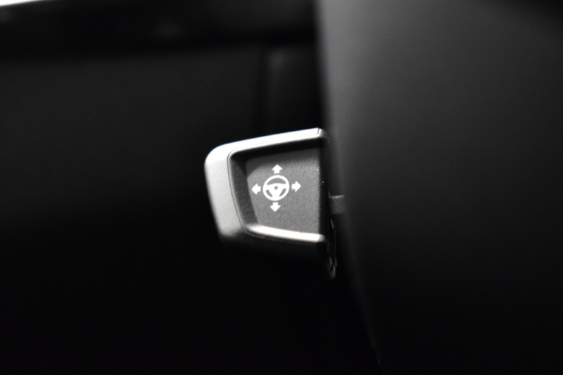 BMW 5シリーズ 540i Xﾄﾞﾗｲﾌﾞ Mｽﾎﾟｰﾂ 型式変更後ﾓﾃﾞﾙ 4WD ｺﾝﾌｫｰﾄ&ｾﾚｸﾄ&ﾊｲﾗｲﾝP ﾗｲﾌﾞｺｯｸﾋﾟｯﾄ ｻﾝﾙｰﾌ harman/kardon Fﾍﾞﾝﾁﾚｰｼｮﾝ&ﾏｯｻｰｼﾞ 全席ﾋｰﾀｰ付黒革 Mｽﾎﾟｰﾂﾌﾞﾚｰｷ LEDﾍｯﾄﾞ 液晶ﾒｰﾀｰ ACC HUD LCW  ﾀｯﾁﾊﾟﾈﾙﾅﾋﾞ全周囲ｶﾒﾗ ﾌﾙｾｸﾞ 2年保証