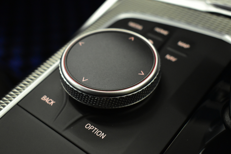 BMW 3シリーズ M340i Xﾄﾞﾗｲﾌﾞ ﾂｰﾘﾝｸﾞ ｲﾉﾍﾞｰｼｮﾝP ﾋｰﾀｰ付黒革Mｽﾎﾟｰﾂｼｰﾄ ACC HUD ﾚｰｻﾞｰLEDﾗｲﾄ 可変Mｻｽ 19AW Mｽﾎﾟｰﾂﾚｯﾄﾞﾌﾞﾚｰｷ ｼﾞｪｽﾁｬｰC付ﾀｯﾁﾊﾟﾈﾙﾅﾋﾞ全周囲ｶﾒﾗ駐車ｱｼｽﾄ ﾊｰﾏﾝｶｰﾄﾞﾝ 側面衝突&車線変更&逸脱警告 2年保証