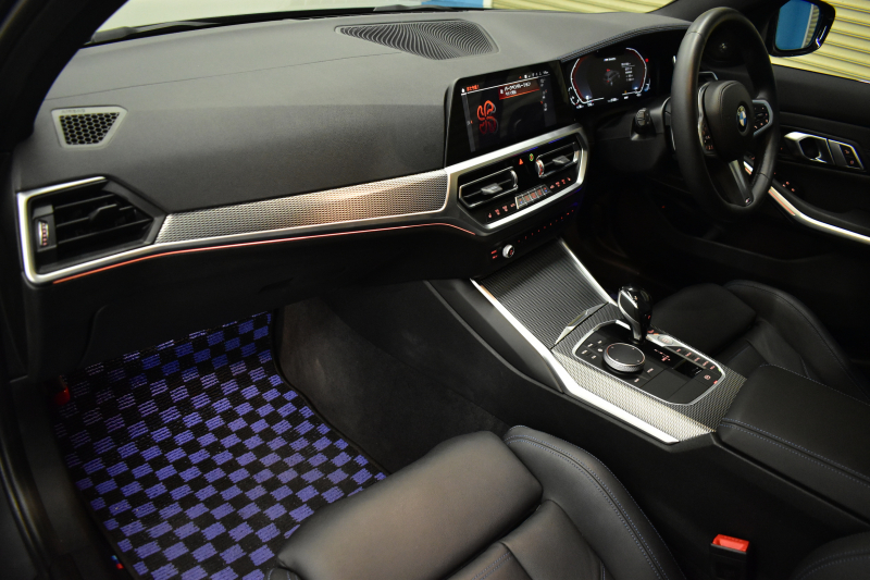 BMW 3シリーズ M340i Xﾄﾞﾗｲﾌﾞ ﾂｰﾘﾝｸﾞ ｲﾉﾍﾞｰｼｮﾝP ﾋｰﾀｰ付黒革Mｽﾎﾟｰﾂｼｰﾄ ACC HUD ﾚｰｻﾞｰLEDﾗｲﾄ 可変Mｻｽ 19AW Mｽﾎﾟｰﾂﾚｯﾄﾞﾌﾞﾚｰｷ ｼﾞｪｽﾁｬｰC付ﾀｯﾁﾊﾟﾈﾙﾅﾋﾞ全周囲ｶﾒﾗ駐車ｱｼｽﾄ ﾊｰﾏﾝｶｰﾄﾞﾝ 側面衝突&車線変更&逸脱警告 2年保証