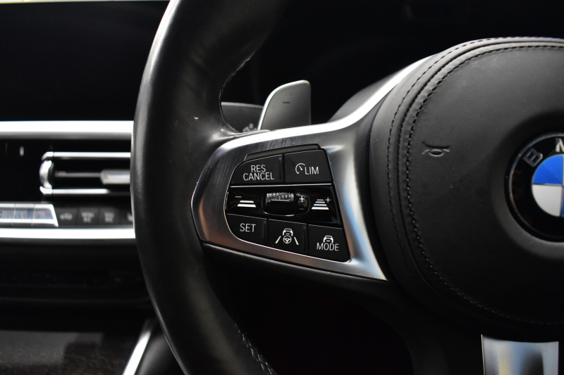 BMW 3シリーズ 330iﾂｰﾘﾝｸﾞ Mｽﾎﾟｰﾂ 高出力 ｲﾉﾍﾞｰｼｮﾝ&ﾊｲﾗｲﾝ&ｻｳﾝﾄﾞ＆ｺﾝﾌｫｰﾄP ﾚｰｻﾞｰLEDﾗｲﾄ ﾋｰﾀｰ付黒革 ACC HUD 19AW Mｽﾎﾟｰﾂﾌﾞﾚｰｷ ﾊﾟｰｷﾝｸﾞｱｼｽﾄ+ 全周囲ｶﾒﾗ ｼﾞｪｽﾁｬｰC対応ﾀｯﾁﾊﾟﾈﾙﾅﾋﾞ ｱｯﾌﾟﾙｶｰﾌﾟﾚｲ 電動Rｹﾞｰﾄ ﾜｲﾔﾚｽ充電2年保証