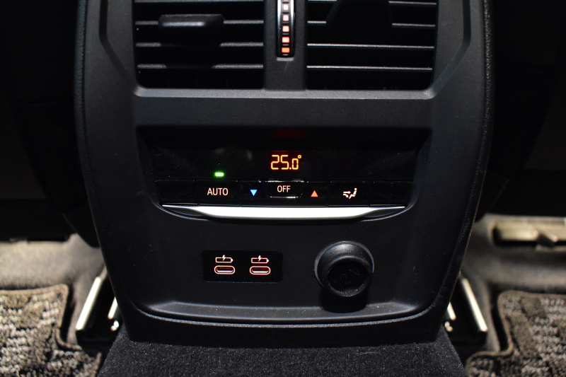 BMW 3シリーズ 330iﾂｰﾘﾝｸﾞ Mｽﾎﾟｰﾂ 高出力 ｲﾉﾍﾞｰｼｮﾝ&ﾊｲﾗｲﾝ&ｻｳﾝﾄﾞ＆ｺﾝﾌｫｰﾄP ﾚｰｻﾞｰLEDﾗｲﾄ ﾋｰﾀｰ付黒革 ACC HUD 19AW Mｽﾎﾟｰﾂﾌﾞﾚｰｷ ﾊﾟｰｷﾝｸﾞｱｼｽﾄ+ 全周囲ｶﾒﾗ ｼﾞｪｽﾁｬｰC対応ﾀｯﾁﾊﾟﾈﾙﾅﾋﾞ ｱｯﾌﾟﾙｶｰﾌﾟﾚｲ 電動Rｹﾞｰﾄ ﾜｲﾔﾚｽ充電2年保証