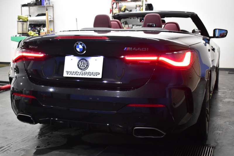 BMW 4シリーズ M440i xDriveｶﾌﾞﾘｵﾚ 1ｵｰﾅｰ ﾋｰﾀｰ付赤革 ﾋﾟｱﾉﾌﾞﾗｯｸｲﾝﾃﾘｱﾄﾘﾑ ｴｱｶﾗｰ ﾚｰｻﾞｰLEDﾍｯﾄﾞﾗｲﾄ HUD Mｽﾎﾟｰﾂﾃﾞﾌ&ﾌﾞﾚｰｷ 可変Mｻｽ ﾗｲﾌﾞｺｯｸﾋﾟｯﾄﾀｯﾁﾊﾟﾈﾙﾅﾋﾞ全周囲ｶﾒﾗ Pｱｼｽﾄ LCW Apple Car Play ﾌﾙｾｸﾞ harman/kardon 19AW 2年保証