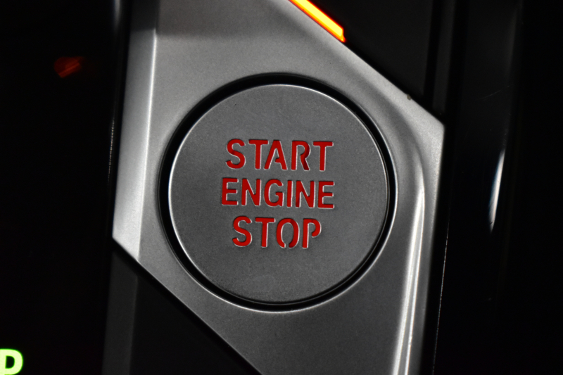 BMW 4シリーズ M440i xDriveｶﾌﾞﾘｵﾚ 1ｵｰﾅｰ ﾋｰﾀｰ付赤革 ﾋﾟｱﾉﾌﾞﾗｯｸｲﾝﾃﾘｱﾄﾘﾑ ｴｱｶﾗｰ ﾚｰｻﾞｰLEDﾍｯﾄﾞﾗｲﾄ HUD Mｽﾎﾟｰﾂﾃﾞﾌ&ﾌﾞﾚｰｷ 可変Mｻｽ ﾗｲﾌﾞｺｯｸﾋﾟｯﾄﾀｯﾁﾊﾟﾈﾙﾅﾋﾞ全周囲ｶﾒﾗ Pｱｼｽﾄ LCW Apple Car Play ﾌﾙｾｸﾞ harman/kardon 19AW 2年保証