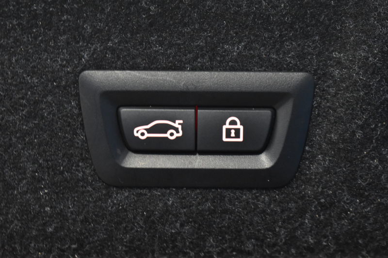 BMW 4シリーズ M440i xDriveｸｰﾍﾟ ﾋｰﾀｰ付茶革Mｽﾎﾟｰﾂｼｰﾄ ｲﾉﾍﾞｰｼｮﾝ&ｺﾝﾌｫｰﾄP ﾚｰｻﾞｰLEDﾍｯﾄﾞﾗｲﾄ ACC HUD Mｽﾎﾟｰﾂﾃﾞﾌ&ﾌﾞﾚｰｷ 可変Mｻｽ ﾗｲﾌﾞｺｯｸﾋﾟｯﾄ全周囲ｶﾒﾗ Pｱｼｽﾄ LCW Apple Car Play ﾌﾙｾｸﾞ harman/kardon 19AW 2年保証