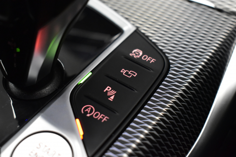 BMW 4シリーズ M440i xDriveｸｰﾍﾟ ﾋｰﾀｰ付茶革Mｽﾎﾟｰﾂｼｰﾄ ｲﾉﾍﾞｰｼｮﾝ&ｺﾝﾌｫｰﾄP ﾚｰｻﾞｰLEDﾍｯﾄﾞﾗｲﾄ ACC HUD Mｽﾎﾟｰﾂﾃﾞﾌ&ﾌﾞﾚｰｷ 可変Mｻｽ ﾗｲﾌﾞｺｯｸﾋﾟｯﾄ全周囲ｶﾒﾗ Pｱｼｽﾄ LCW Apple Car Play ﾌﾙｾｸﾞ harman/kardon 19AW 2年保証