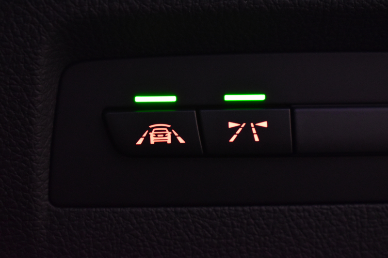 BMW Mシリーズ M2ｸｰﾍﾟ MDCT 7速DCT harman/kardon ﾋｰﾀｰ付黒革 LEDﾘﾝｸﾞｷｾﾉﾝﾍｯﾄﾞﾗｲﾄ ﾀｯﾁﾊﾟｯﾄﾞHDDﾅﾋﾞ 19AW  車線逸脱&歩行者警告 衝突軽減ﾌﾞﾚｰｷ ｶｰﾎﾞﾝｲﾝﾃﾘｱ Bｶﾒﾗ iｽﾄｯﾌﾟ ｽﾏｰﾄｷｰ 2年保証