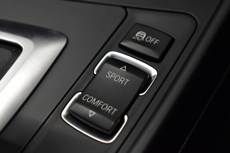 BMW Mシリーズ M2ｸｰﾍﾟ MDCT 7速DCT harman/kardon ﾋｰﾀｰ付黒革 LEDﾘﾝｸﾞｷｾﾉﾝﾍｯﾄﾞﾗｲﾄ ﾀｯﾁﾊﾟｯﾄﾞHDDﾅﾋﾞ 19AW  車線逸脱&歩行者警告 衝突軽減ﾌﾞﾚｰｷ ｶｰﾎﾞﾝｲﾝﾃﾘｱ Bｶﾒﾗ iｽﾄｯﾌﾟ ｽﾏｰﾄｷｰ 2年保証