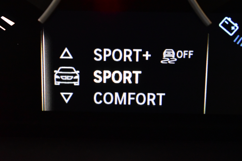 BMW Mシリーズ M2ｸｰﾍﾟ MDCT 7速DCT harman/kardon ﾋｰﾀｰ付黒革 LEDﾘﾝｸﾞｷｾﾉﾝﾍｯﾄﾞﾗｲﾄ ﾀｯﾁﾊﾟｯﾄﾞHDDﾅﾋﾞ 19AW  車線逸脱&歩行者警告 衝突軽減ﾌﾞﾚｰｷ ｶｰﾎﾞﾝｲﾝﾃﾘｱ Bｶﾒﾗ iｽﾄｯﾌﾟ ｽﾏｰﾄｷｰ 2年保証