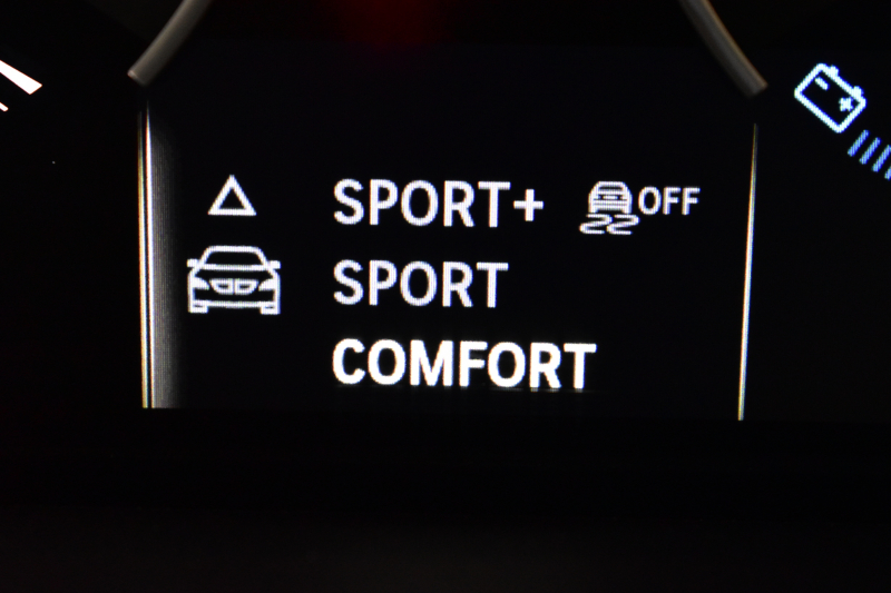 BMW Mシリーズ M2ｸｰﾍﾟ MDCT 7速DCT harman/kardon ﾋｰﾀｰ付黒革 LEDﾘﾝｸﾞｷｾﾉﾝﾍｯﾄﾞﾗｲﾄ ﾀｯﾁﾊﾟｯﾄﾞHDDﾅﾋﾞ 19AW  車線逸脱&歩行者警告 衝突軽減ﾌﾞﾚｰｷ ｶｰﾎﾞﾝｲﾝﾃﾘｱ Bｶﾒﾗ iｽﾄｯﾌﾟ ｽﾏｰﾄｷｰ 2年保証