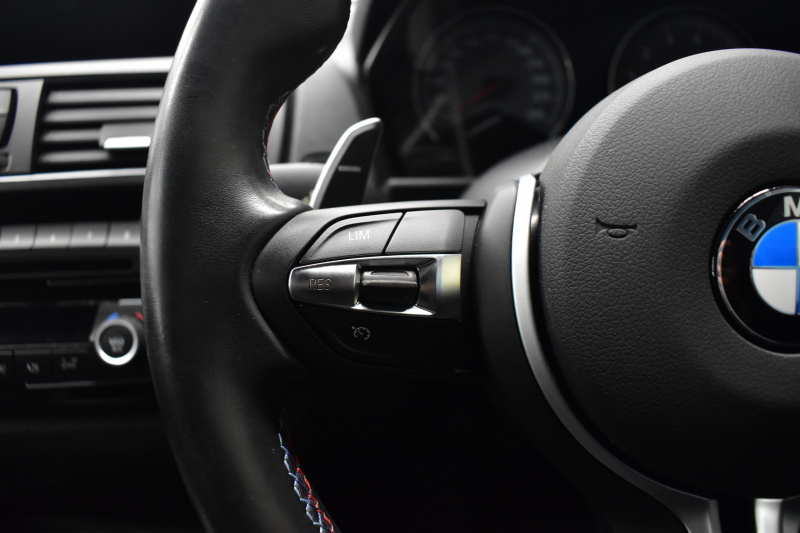 BMW Mシリーズ M2ｸｰﾍﾟ MDCT 7速DCT harman/kardon ﾋｰﾀｰ付黒革 LEDﾘﾝｸﾞｷｾﾉﾝﾍｯﾄﾞﾗｲﾄ ﾀｯﾁﾊﾟｯﾄﾞHDDﾅﾋﾞ 19AW  車線逸脱&歩行者警告 衝突軽減ﾌﾞﾚｰｷ ｶｰﾎﾞﾝｲﾝﾃﾘｱ Bｶﾒﾗ iｽﾄｯﾌﾟ ｽﾏｰﾄｷｰ 2年保証