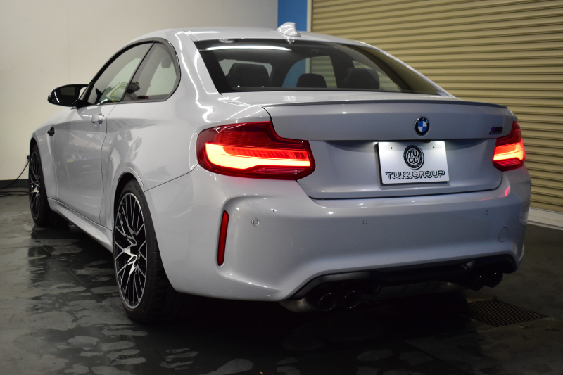 BMW Mシリーズ M2 ｺﾝﾍﾟﾃｨｼｮﾝ MDCT 7速DCT LCI後期  ﾊｰﾏﾝｶｰﾄﾞﾝ 専用410馬力ｴﾝｼﾞﾝ LEDﾍｯﾄﾞﾗｲﾄ&ﾃｰﾙ ﾋｰﾀｰ付黒革 ﾀｯﾁﾊﾟﾈﾙHDDﾅﾋﾞBｶﾒﾗ 19AW 衝突軽減B 車線逸脱＆歩行者警告 ｶｰﾎﾞﾝｲﾝﾃﾘｱ Mｼｰﾄﾍﾞﾙﾄ 2年保証