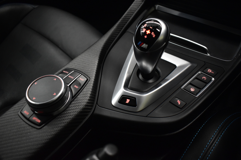 BMW Mシリーズ M2 ｺﾝﾍﾟﾃｨｼｮﾝ MDCT 7速DCT LCI後期  ﾊｰﾏﾝｶｰﾄﾞﾝ 専用410馬力ｴﾝｼﾞﾝ LEDﾍｯﾄﾞﾗｲﾄ&ﾃｰﾙ ﾋｰﾀｰ付黒革 ﾀｯﾁﾊﾟﾈﾙHDDﾅﾋﾞBｶﾒﾗ 19AW 衝突軽減B 車線逸脱＆歩行者警告 ｶｰﾎﾞﾝｲﾝﾃﾘｱ Mｼｰﾄﾍﾞﾙﾄ 2年保証