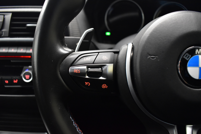 BMW Mシリーズ M2 ｺﾝﾍﾟﾃｨｼｮﾝ MDCT 7速DCT LCI後期  ﾊｰﾏﾝｶｰﾄﾞﾝ 専用410馬力ｴﾝｼﾞﾝ LEDﾍｯﾄﾞﾗｲﾄ&ﾃｰﾙ ﾋｰﾀｰ付黒革 ﾀｯﾁﾊﾟﾈﾙHDDﾅﾋﾞBｶﾒﾗ 19AW 衝突軽減B 車線逸脱＆歩行者警告 ｶｰﾎﾞﾝｲﾝﾃﾘｱ Mｼｰﾄﾍﾞﾙﾄ 2年保証