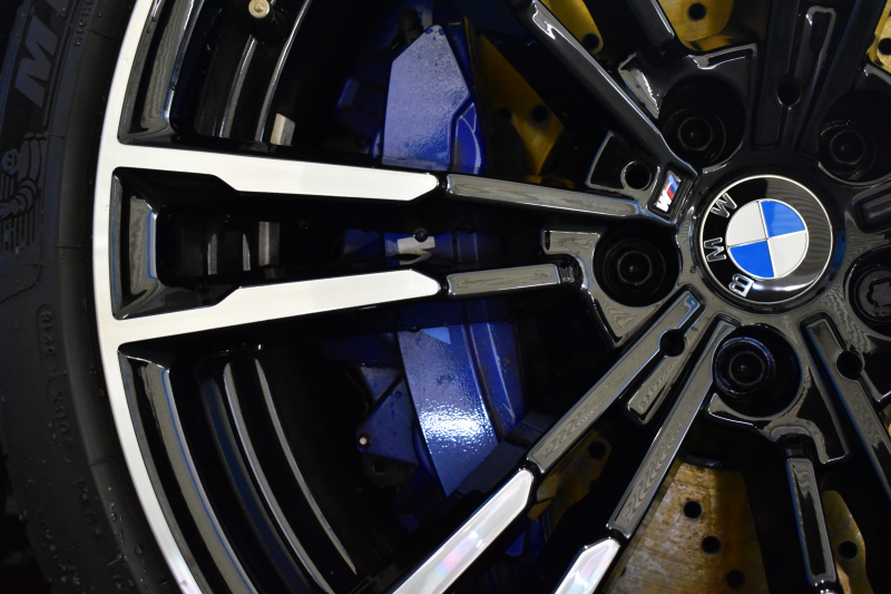 BMW Mシリーズ M5 V8ﾂｲﾝﾀｰﾎﾞ600馬力 MxDrive（4WD//2WD切替可）ｺﾝﾌｫｰﾄP  全席ﾋｰﾀｰ&前席ﾍﾞﾝﾁﾚｰｼｮﾝ&ﾏｯｻｰｼﾞ付ﾌﾞﾗｳﾝ&ﾌﾞﾗｯｸﾚｻﾞｰ ｽﾃｱﾘﾝｸﾞﾋｰﾀｰ ｱﾝﾋﾞｴﾝﾄｴｱP  追従ACC LCW LEDﾍｯﾄﾞﾗｲﾄ HUD 液晶ﾒｰﾀｰ 3Dﾋﾞｭｰ 20AW 2年保証