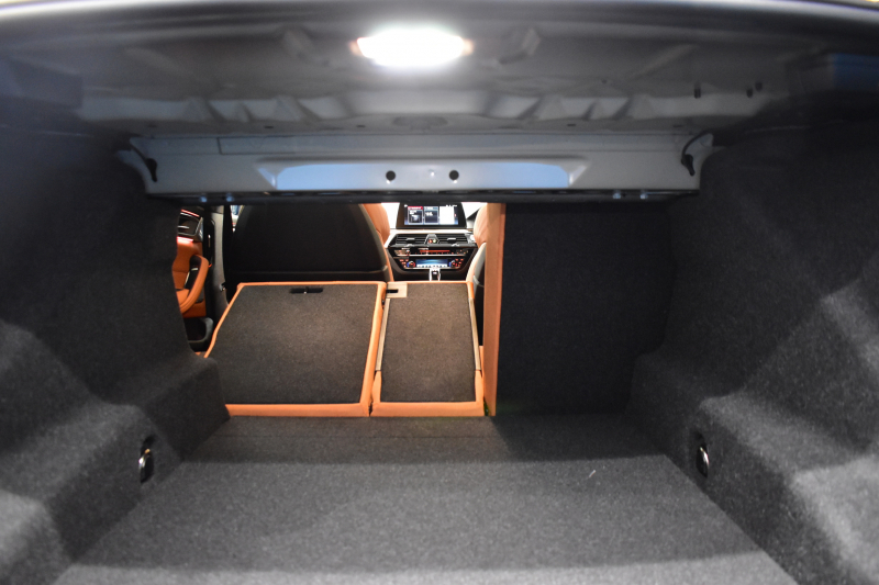 BMW Mシリーズ M5 V8ﾂｲﾝﾀｰﾎﾞ600馬力 MxDrive（4WD//2WD切替可）ｺﾝﾌｫｰﾄP  全席ﾋｰﾀｰ&前席ﾍﾞﾝﾁﾚｰｼｮﾝ&ﾏｯｻｰｼﾞ付ﾌﾞﾗｳﾝ&ﾌﾞﾗｯｸﾚｻﾞｰ ｽﾃｱﾘﾝｸﾞﾋｰﾀｰ ｱﾝﾋﾞｴﾝﾄｴｱP  追従ACC LCW LEDﾍｯﾄﾞﾗｲﾄ HUD 液晶ﾒｰﾀｰ 3Dﾋﾞｭｰ 20AW 2年保証