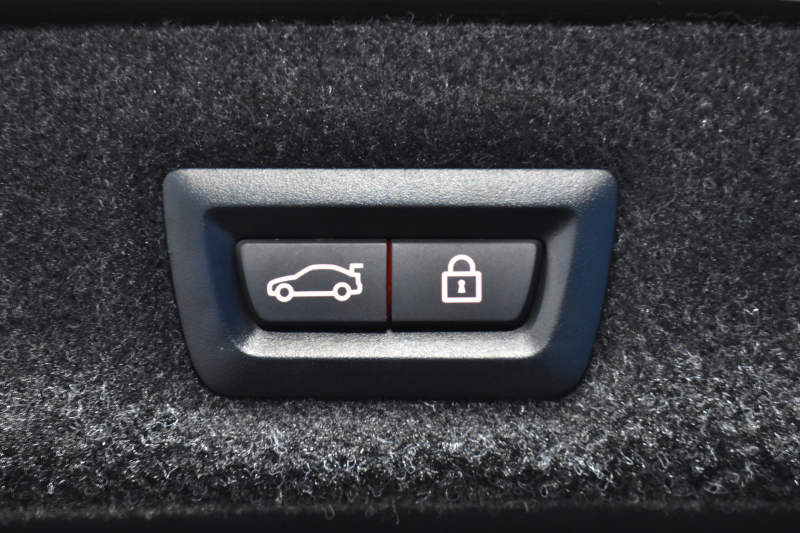 BMW Mシリーズ M5 V8ﾂｲﾝﾀｰﾎﾞ600馬力 MxDrive（4WD//2WD切替可）ｺﾝﾌｫｰﾄP  全席ﾋｰﾀｰ&前席ﾍﾞﾝﾁﾚｰｼｮﾝ&ﾏｯｻｰｼﾞ付ﾌﾞﾗｳﾝ&ﾌﾞﾗｯｸﾚｻﾞｰ ｽﾃｱﾘﾝｸﾞﾋｰﾀｰ ｱﾝﾋﾞｴﾝﾄｴｱP  追従ACC LCW LEDﾍｯﾄﾞﾗｲﾄ HUD 液晶ﾒｰﾀｰ 3Dﾋﾞｭｰ 20AW 2年保証