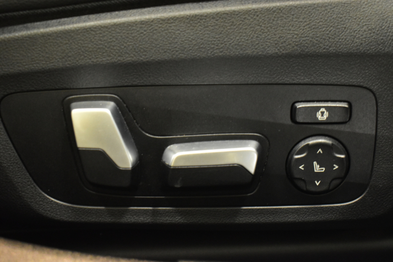 BMW 3シリーズ M340i Xﾄﾞﾗｲﾌﾞ ﾂｰﾘﾝｸﾞ ｲﾉﾍﾞｰｼｮﾝP ﾊﾟﾉﾗﾏｻﾝﾙｰﾌ KW車高調 M Performanceｶｰﾎﾞﾝｲﾝﾃﾘｱ ｲﾉﾍﾞｰｼｮﾝP ﾋｰﾀｰ付黒革 ACC HUD ﾚｰｻﾞｰLEDﾗｲﾄ ﾚｲｽﾞ19AW ｼﾞｪｽﾁｬｰC付ﾀｯﾁﾊﾟﾈﾙﾅﾋﾞ全周囲ｶﾒﾗ駐車ｱｼｽﾄ ﾊｰﾏﾝｶｰﾄﾞﾝ 車線変更&逸脱警告 2年保証