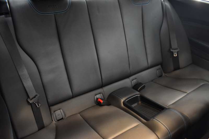 BMW Mシリーズ M2 MDCT 7速DCT LCI後期 ﾋｰﾀｰ付黒革 ﾍｷｻｺﾞﾅﾙLEDﾍｯﾄﾞﾗｲﾄ&ﾃｰﾙ ﾀｯﾁﾊﾟﾈﾙHDDﾅﾋﾞ Bｶﾒﾗ ﾘｱPDC 19AW 車線逸脱&歩行者警告 衝突軽減ﾌﾞﾚｰｷ ｶｰﾎﾞﾝｲﾝﾃﾘｱ 2年保証