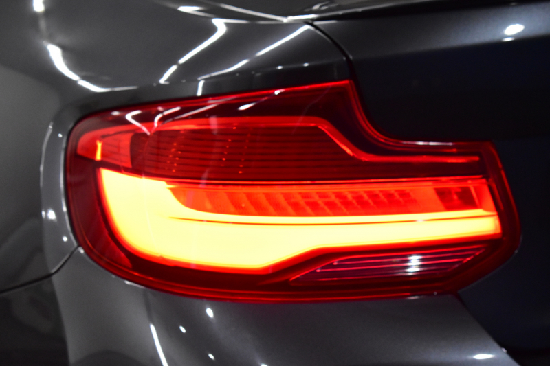 BMW Mシリーズ M2 MDCT 7速DCT LCI後期 ﾋｰﾀｰ付黒革 ﾍｷｻｺﾞﾅﾙLEDﾍｯﾄﾞﾗｲﾄ&ﾃｰﾙ harman/kardon ﾀｯﾁﾊﾟﾈﾙHDDﾅﾋﾞ Bｶﾒﾗ ﾘｱPDC 19AW 車線逸脱&歩行者警告 衝突軽減ﾌﾞﾚｰｷ ｶｰﾎﾞﾝｲﾝﾃﾘｱ ｱｲﾊﾞｯﾊﾀﾞｳﾝｻｽ 2年保証