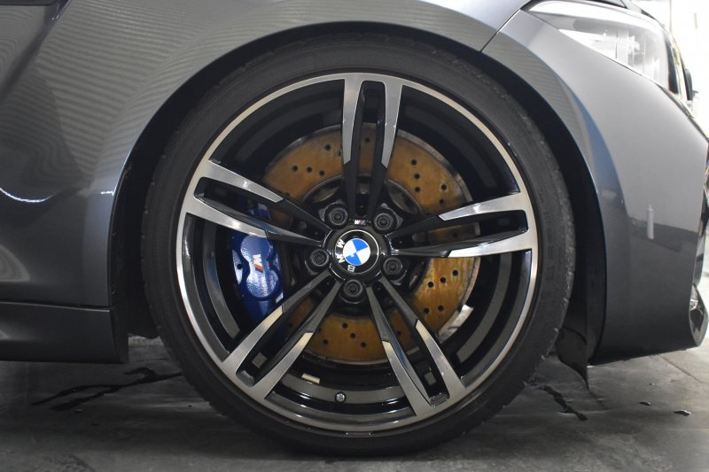 BMW Mシリーズ M2 MDCT 7速DCT LCI後期 ﾋｰﾀｰ付黒革 ﾍｷｻｺﾞﾅﾙLEDﾍｯﾄﾞﾗｲﾄ&ﾃｰﾙ harman/kardon ﾀｯﾁﾊﾟﾈﾙHDDﾅﾋﾞ Bｶﾒﾗ ﾘｱPDC 19AW 車線逸脱&歩行者警告 衝突軽減ﾌﾞﾚｰｷ ｶｰﾎﾞﾝｲﾝﾃﾘｱ ｱｲﾊﾞｯﾊﾀﾞｳﾝｻｽ 2年保証