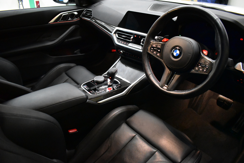 BMW Mシリーズ M4ｸｰﾍﾟ ｺﾝﾍﾟﾃｨｼｮﾝ 新車保証R7年6月迄 後輪駆動FR車 ﾋｰﾀｰ&ﾍﾞﾝﾁﾚｰｼｮﾝ付黒革Mｽﾎﾟｰﾂｼｰﾄ ﾚｰｻﾞｰLEDﾍｯﾄﾞﾗｲﾄ ACC HUD Mｽﾎﾟｰﾂﾃﾞﾌ Mｺﾝﾊﾟｳﾝﾄﾞﾌﾞﾚｰｷ 可変Mｻｽ ﾗｲﾌﾞｺｯｸﾋﾟｯﾄ全周囲ｶﾒﾗ LCW Apple Car Play ﾌﾙｾｸﾞ harman/kardon 19&20AW 2年保証