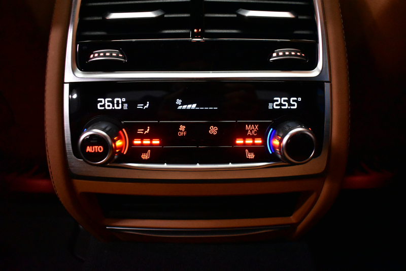 BMW 7シリーズ 740i Mｽﾎﾟｰﾂ ｻﾝﾙｰﾌ ﾚｰｻﾞｰLEDﾍｯﾄﾞﾗｲﾄ 前席ﾏｯｻｰｼﾞ全席ﾋｰﾀｰ&ﾍﾞﾝﾁﾚｰｼｮﾝ付茶革 ACC HUD ﾊｰﾏﾝｶｰﾄﾞﾝ ﾀｯﾁﾊﾟﾈﾙﾅﾋﾞ3Dﾋﾞｭｰﾌﾙｾｸﾞ LCW 液晶ﾒｰﾀｰ 20AW 車線逸脱&歩行者警告 衝突軽減ﾌﾞﾚｰｷ 電動ﾄﾗﾝｸ ﾃﾞｨｽﾌﾟﾚｲｷｰ 2年保証