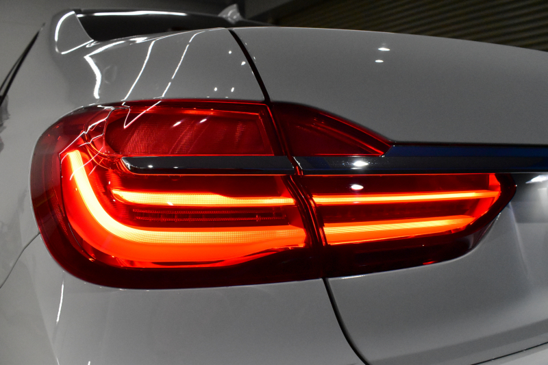 BMW 7シリーズ 740i Mｽﾎﾟｰﾂ ｻﾝﾙｰﾌ ﾚｰｻﾞｰLEDﾍｯﾄﾞﾗｲﾄ 前席ﾏｯｻｰｼﾞ全席ﾋｰﾀｰ&ﾍﾞﾝﾁﾚｰｼｮﾝ付茶革 ACC HUD ﾊｰﾏﾝｶｰﾄﾞﾝ ﾀｯﾁﾊﾟﾈﾙﾅﾋﾞ3Dﾋﾞｭｰﾌﾙｾｸﾞ LCW 液晶ﾒｰﾀｰ 20AW 車線逸脱&歩行者警告 衝突軽減ﾌﾞﾚｰｷ 電動ﾄﾗﾝｸ ﾃﾞｨｽﾌﾟﾚｲｷｰ 2年保証