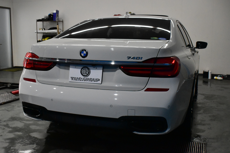 BMW 7シリーズ 740i Mｽﾎﾟｰﾂ ｻﾝﾙｰﾌ ﾚｰｻﾞｰLEDﾍｯﾄﾞﾗｲﾄ 前席ﾏｯｻｰｼﾞ全席ﾋｰﾀｰ&ﾍﾞﾝﾁﾚｰｼｮﾝ付茶革 ACC HUD ﾊｰﾏﾝｶｰﾄﾞﾝ ﾀｯﾁﾊﾟﾈﾙﾅﾋﾞ3Dﾋﾞｭｰﾌﾙｾｸﾞ LCW 液晶ﾒｰﾀｰ 20AW 車線逸脱&歩行者警告 衝突軽減ﾌﾞﾚｰｷ 電動ﾄﾗﾝｸ ﾃﾞｨｽﾌﾟﾚｲｷｰ 2年保証