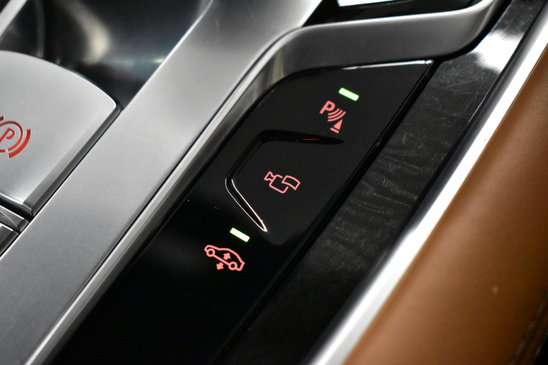 BMW 7シリーズ 740i Mｽﾎﾟｰﾂ ｻﾝﾙｰﾌ ﾚｰｻﾞｰLEDﾍｯﾄﾞﾗｲﾄ 前席ﾏｯｻｰｼﾞ全席ﾋｰﾀｰ&ﾍﾞﾝﾁﾚｰｼｮﾝ付茶革 ACC HUD ﾊｰﾏﾝｶｰﾄﾞﾝ ﾀｯﾁﾊﾟﾈﾙﾅﾋﾞ3Dﾋﾞｭｰﾌﾙｾｸﾞ LCW 液晶ﾒｰﾀｰ 20AW 車線逸脱&歩行者警告 衝突軽減ﾌﾞﾚｰｷ 電動ﾄﾗﾝｸ ﾃﾞｨｽﾌﾟﾚｲｷｰ 2年保証