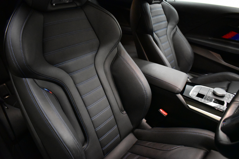 BMW 2シリーズ M240iXﾄﾞﾗｲﾌﾞ ｸｰﾍﾟ 新車保証R8年8月迄 1ｵｰﾅｰ 4WD MｽﾎﾟｰﾂｼｰﾄP ｶｰﾌﾞﾄﾞﾃﾞｨｽﾌﾟﾚｲ ﾋｰﾀｰ付黒革Mｽﾎﾟｰﾂｼｰﾄ 可変Mｻｽ Mｺﾝﾊﾟｳﾝﾄﾞﾌﾞﾚｰｷ ACC HUD BMWﾗｲﾌﾞｺｯｸﾋﾟｯﾄ ﾅﾋﾞ全周囲ｶﾒ  ｱｯﾌﾟﾙｶｰﾌﾟﾚｲ LEDﾍｯﾄﾞﾗｲﾄ Mｽﾎﾟｰﾂﾃﾞﾌ  2年保証