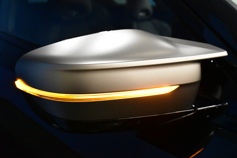 BMW 2シリーズ M240iXﾄﾞﾗｲﾌﾞ ｸｰﾍﾟ 新車保証R8年8月迄 1ｵｰﾅｰ 4WD MｽﾎﾟｰﾂｼｰﾄP ｶｰﾌﾞﾄﾞﾃﾞｨｽﾌﾟﾚｲ ﾋｰﾀｰ付黒革Mｽﾎﾟｰﾂｼｰﾄ 可変Mｻｽ Mｺﾝﾊﾟｳﾝﾄﾞﾌﾞﾚｰｷ ACC HUD BMWﾗｲﾌﾞｺｯｸﾋﾟｯﾄ ﾅﾋﾞ全周囲ｶﾒ  ｱｯﾌﾟﾙｶｰﾌﾟﾚｲ LEDﾍｯﾄﾞﾗｲﾄ Mｽﾎﾟｰﾂﾃﾞﾌ  2年保証