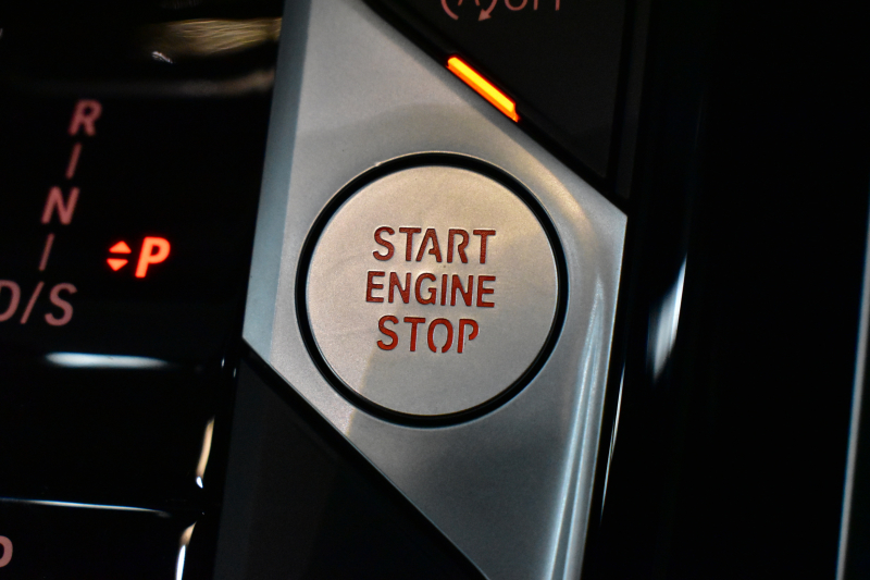 BMW 2シリーズ M240iXﾄﾞﾗｲﾌﾞ ｸｰﾍﾟ 新車保証R8年8月迄 1ｵｰﾅｰ 4WD MｽﾎﾟｰﾂｼｰﾄP ｶｰﾌﾞﾄﾞﾃﾞｨｽﾌﾟﾚｲ ﾋｰﾀｰ付黒革Mｽﾎﾟｰﾂｼｰﾄ 可変Mｻｽ Mｺﾝﾊﾟｳﾝﾄﾞﾌﾞﾚｰｷ ACC HUD BMWﾗｲﾌﾞｺｯｸﾋﾟｯﾄ ﾅﾋﾞ全周囲ｶﾒ  ｱｯﾌﾟﾙｶｰﾌﾟﾚｲ LEDﾍｯﾄﾞﾗｲﾄ Mｽﾎﾟｰﾂﾃﾞﾌ  2年保証