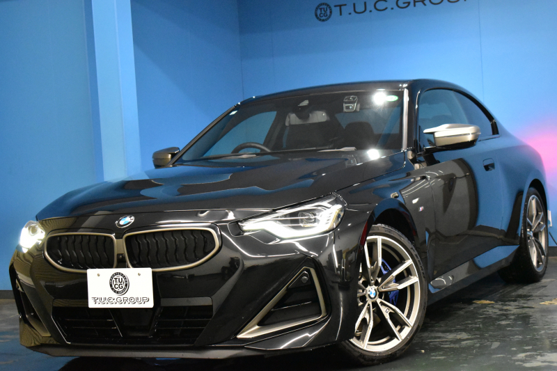 BMW 2シリーズ M240iXﾄﾞﾗｲﾌﾞ ｸｰﾍﾟ 新車保証R8年8月迄 1ｵｰﾅｰ 4WD MｽﾎﾟｰﾂｼｰﾄP ｶｰﾌﾞﾄﾞﾃﾞｨｽﾌﾟﾚｲ ﾋｰﾀｰ付黒革Mｽﾎﾟｰﾂｼｰﾄ 可変Mｻｽ Mｺﾝﾊﾟｳﾝﾄﾞﾌﾞﾚｰｷ ACC HUD BMWﾗｲﾌﾞｺｯｸﾋﾟｯﾄ ﾅﾋﾞ全周囲ｶﾒ  ｱｯﾌﾟﾙｶｰﾌﾟﾚｲ LEDﾍｯﾄﾞﾗｲﾄ Mｽﾎﾟｰﾂﾃﾞﾌ  2年保証