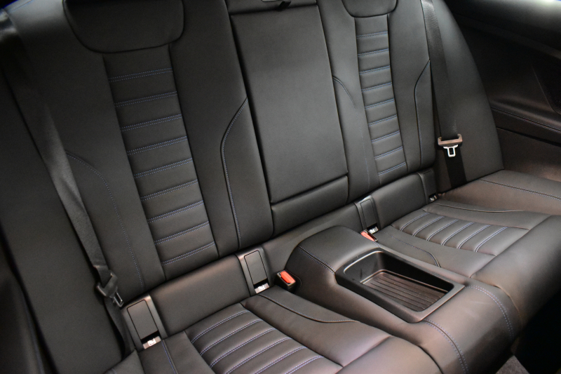 BMW 2シリーズ M240iXﾄﾞﾗｲﾌﾞ ｸｰﾍﾟ 新車保証R8年8月迄 1ｵｰﾅｰ 4WD MｽﾎﾟｰﾂｼｰﾄP ｶｰﾌﾞﾄﾞﾃﾞｨｽﾌﾟﾚｲ ﾋｰﾀｰ付黒革Mｽﾎﾟｰﾂｼｰﾄ 可変Mｻｽ Mｺﾝﾊﾟｳﾝﾄﾞﾌﾞﾚｰｷ ACC HUD BMWﾗｲﾌﾞｺｯｸﾋﾟｯﾄ ﾅﾋﾞ全周囲ｶﾒ  ｱｯﾌﾟﾙｶｰﾌﾟﾚｲ LEDﾍｯﾄﾞﾗｲﾄ Mｽﾎﾟｰﾂﾃﾞﾌ  2年保証