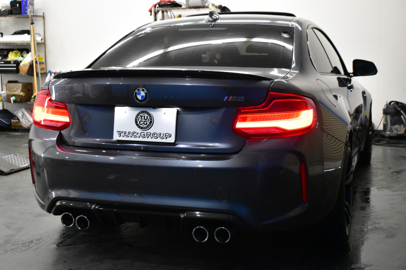 BMW Mシリーズ M2 ｸｰﾍﾟ MDCT 7速DCT LCI後期 ｾﾚｸﾄ&MﾄﾞﾗｲﾊﾞｰｽﾞP ｻﾝR 最高速270㎞/h Mﾊﾟﾌｫｽﾃｱﾘﾝｸﾞ ﾍｷｻｺﾞﾅﾙLEDﾍｯﾄﾞﾗｲﾄ&ﾃｰﾙ ﾋｰﾀｰ付黒革 harman/kardon ﾀｯﾁﾊﾟﾈﾙHDDﾅﾋﾞBｶﾒﾗ 19AW 車線逸脱&歩行者警告 衝突軽減ﾌﾞﾚｰｷ ｶｰﾎﾞﾝｲﾝﾃﾘｱ  2年保証