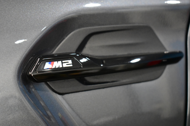 BMW Mシリーズ M2 ｸｰﾍﾟ MDCT 7速DCT LCI後期 ｾﾚｸﾄ&MﾄﾞﾗｲﾊﾞｰｽﾞP ｻﾝR 最高速270㎞/h Mﾊﾟﾌｫｽﾃｱﾘﾝｸﾞ ﾍｷｻｺﾞﾅﾙLEDﾍｯﾄﾞﾗｲﾄ&ﾃｰﾙ ﾋｰﾀｰ付黒革 harman/kardon ﾀｯﾁﾊﾟﾈﾙHDDﾅﾋﾞBｶﾒﾗ 19AW 車線逸脱&歩行者警告 衝突軽減ﾌﾞﾚｰｷ ｶｰﾎﾞﾝｲﾝﾃﾘｱ  2年保証